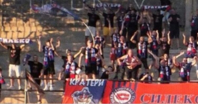 Policia ndalon 6 tifozë në Kratovë për thirrje albanofobe dhe urrejtëse në ndeshjen KF Sileksi-KF Shkupi