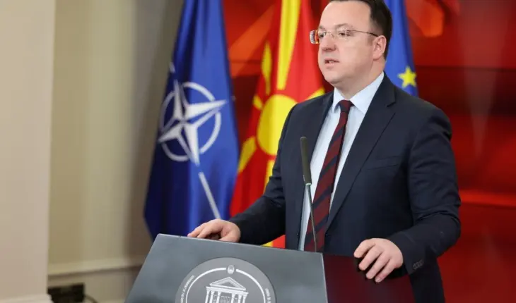 Nikolloski: Punojmë në mënyrë intensive në pjesën më të vështirë të autostradës Ohër – Kërçovë