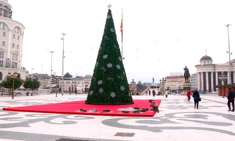Bredh prej 13 metra në Shkup  Plani i Gjorgjievskit për dekorin e Vitit të Ri