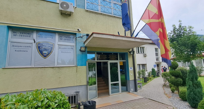 Dhëndri sulmon vjehrrin në Tetovë dhe e kërcënon me thikë gjatë një feste familjare