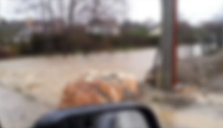 Përmbytje dhe rrëshqitje dheu në lindje të vendit – QMK: Institucionet janë në terren, kërkohet mbështetje shtesë