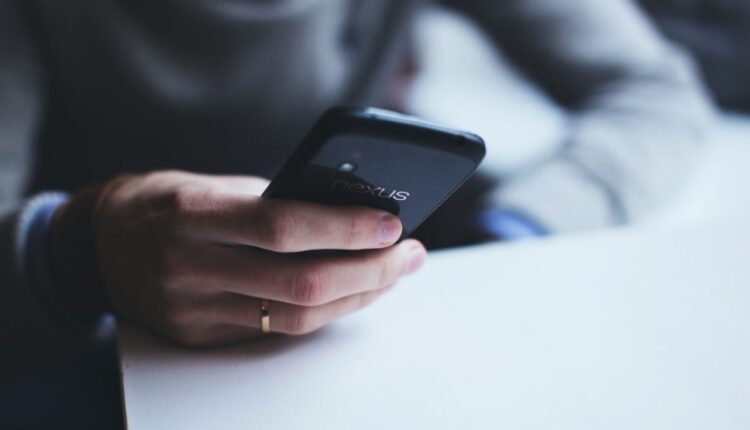 Kallëzim penal për ish-drejtoreshën e një gjimnazi në Kumanovë – nuk i ka kthyer telefonat zyrtarë