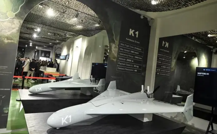 Prezatohen dronët “Skifteri” – Made in Kosova. Kosova nis prodhimin e dronëve kamikazë dhe ushtarakë (FOTO)