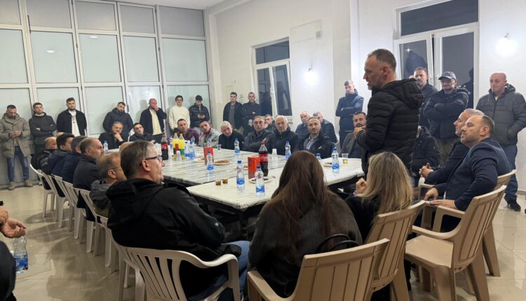 Arben Fetahi takohet me strukturat e ASH-së në Tetovë dhe Tearcë