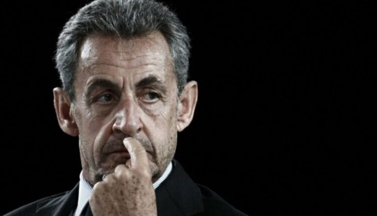 ‘Tmerri’ i 20 ditëve burg/ Sarkozy boton librin pas lirimit nga qelia, shkroi 11 faqe çdo ditë
