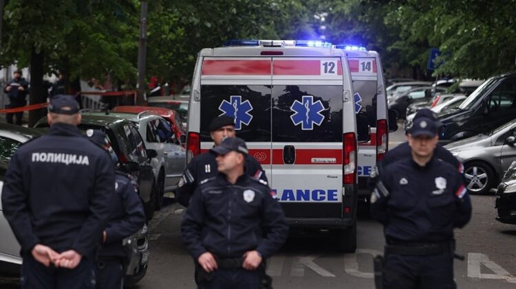 Serbi: Janë vrarë babai dhe djali, janë plagosur nëna dhe fëmija tjetër – policia po kërkon vrasësin