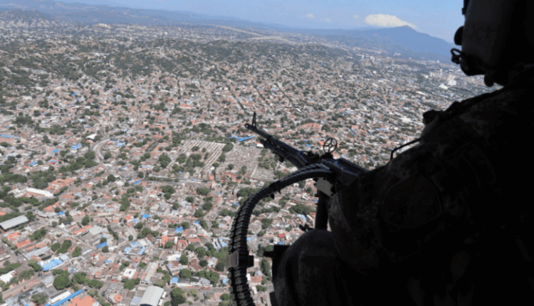 19 rebelë të vrarë në Kolumbi pas sulmeve ajrore kundër disidentëve të FARC-ut në Amazonë