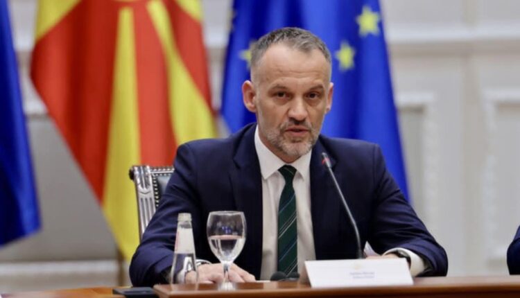 Zv/kryeministri Arben Fetahu uron 22 Nëntorin ditën e Alfabetit të Gjuhës Shqipe