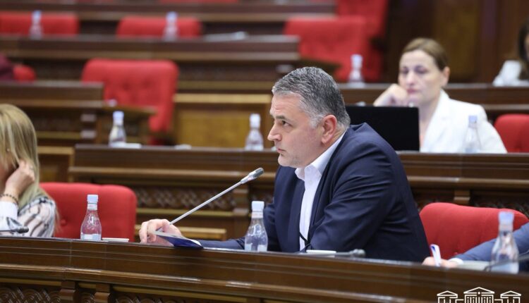 Ilir Hasani merr pjesë në konferencën e ODIHR-it,  thekson rëndësinë e integritetit parlamentar