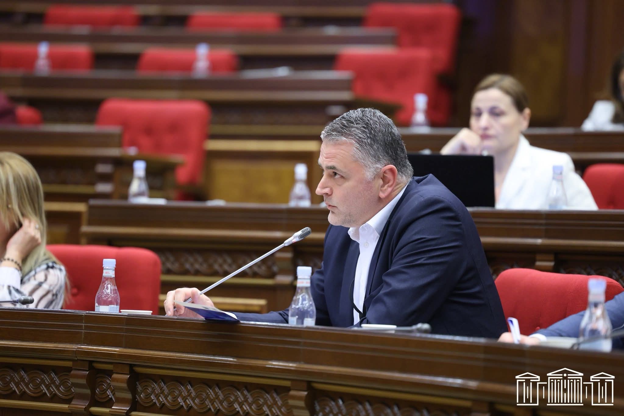 Ilir Hasani merr pjesë në konferencën e ODIHR it  thekson rëndësinë e integritetit parlamentar