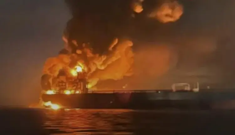 Dronët detarë ukrainas godasin “flotën hije” të Rusisë (VIDEO)