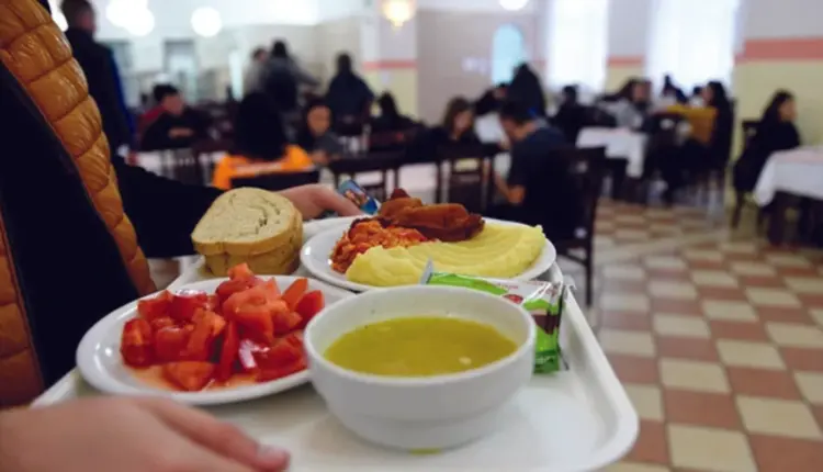 Mbi një mijë studentë kanë mbetur pa subvencione për ushqim për shkak të moskoordinimit të institucioneve