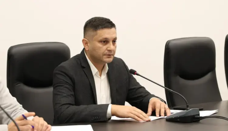 Jusuf Abduli u zgjodh kryetar i Këshillit në Komunën e Tetovës