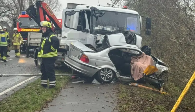 Tre të vdekur në Gjermani, shoferi i BMW përplaset me kamionin
