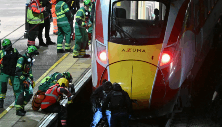 Pas sulmit me thikë në tren, policia në Londër: S’ka indikacione për terro*rizëm