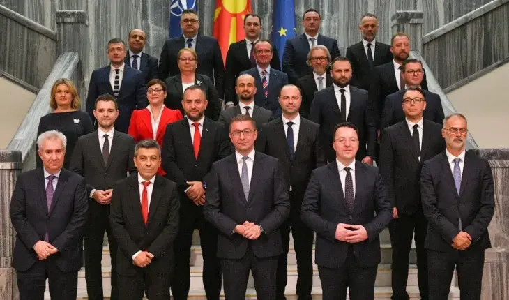 “Mickoski: VLEN nuk do të marrë një resor shtesë, i njëjti person do të jetë edhe zëvendëskryeministër edhe ministër.”