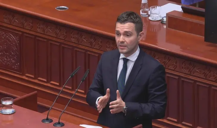 Mucunski thotë se deputeti Ismaili ka koordinime me Angel Dimitrovin nga Sofje për sulmet ndaj tij