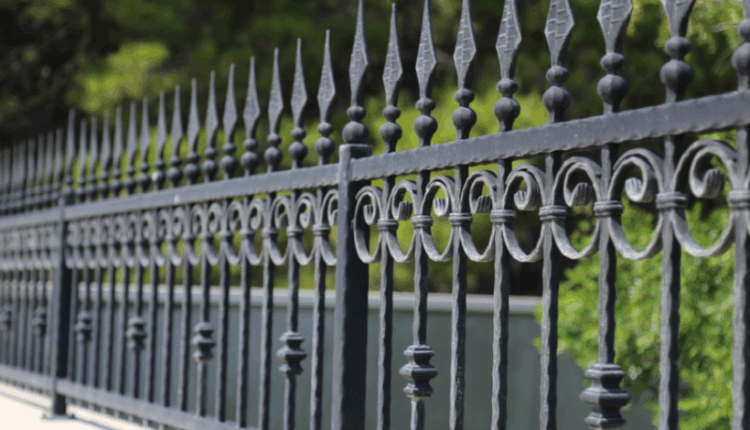 Dyshohet se ngeci në rrethojat e një shtëpie në Maliq, vdes 45-vjeçari