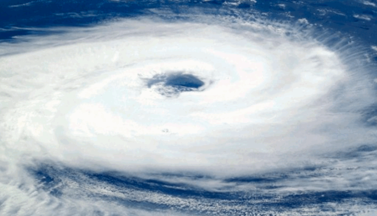 Filipinet përgatiten për tajfuni Fung-wong me rreshje masive shiu dhe dallgë 5 metra