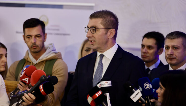 Mickoski: Hapja e Qendrës për Resurse për mbështetje të zhvillimit të komunave është dëshmi se Maqedonia po e ndërton ardhmërinë e saj mbi themelet e menaxhimit modern dhe efikasitetit