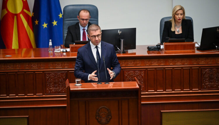 Mickoski: Qeveria do të vazhdojë të subvencionojë faturat e energjisë elektrike, ndërsa kopshtet dhe shkollat janë prioriteti ynë, në vend të pagave të gjyqtarëve dhe prokurorëve