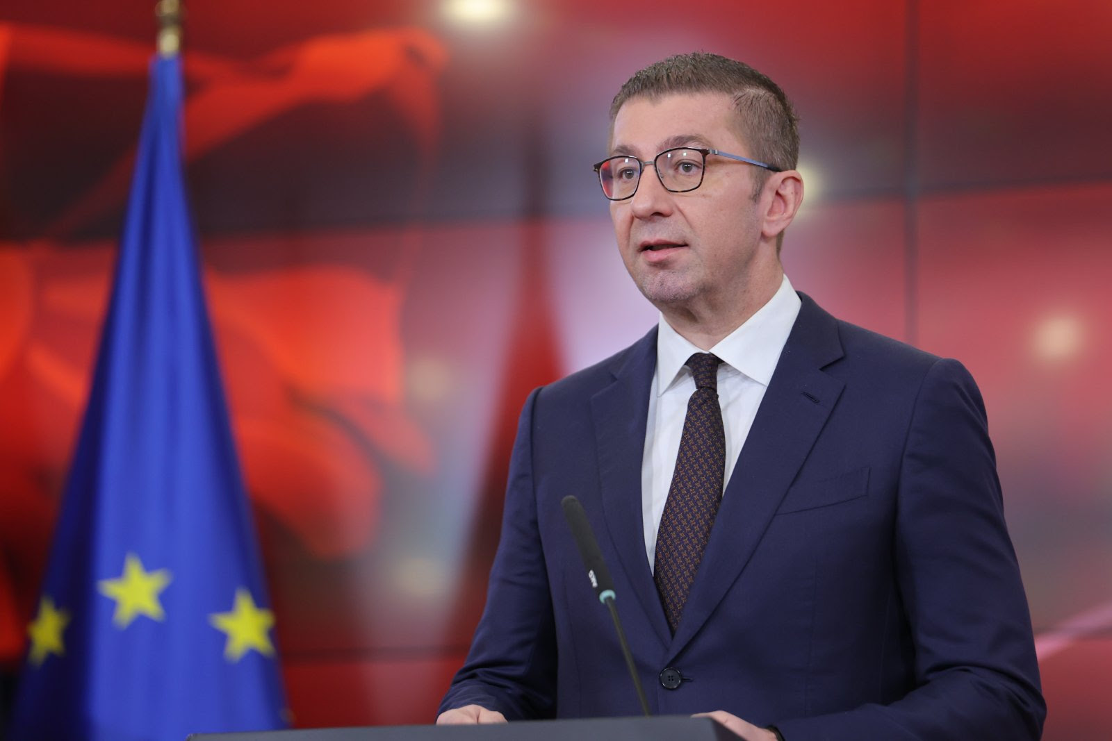 Mickoski tregoi se kur do të konfirmohen emrat e ministrave të rinj të VLEN it
