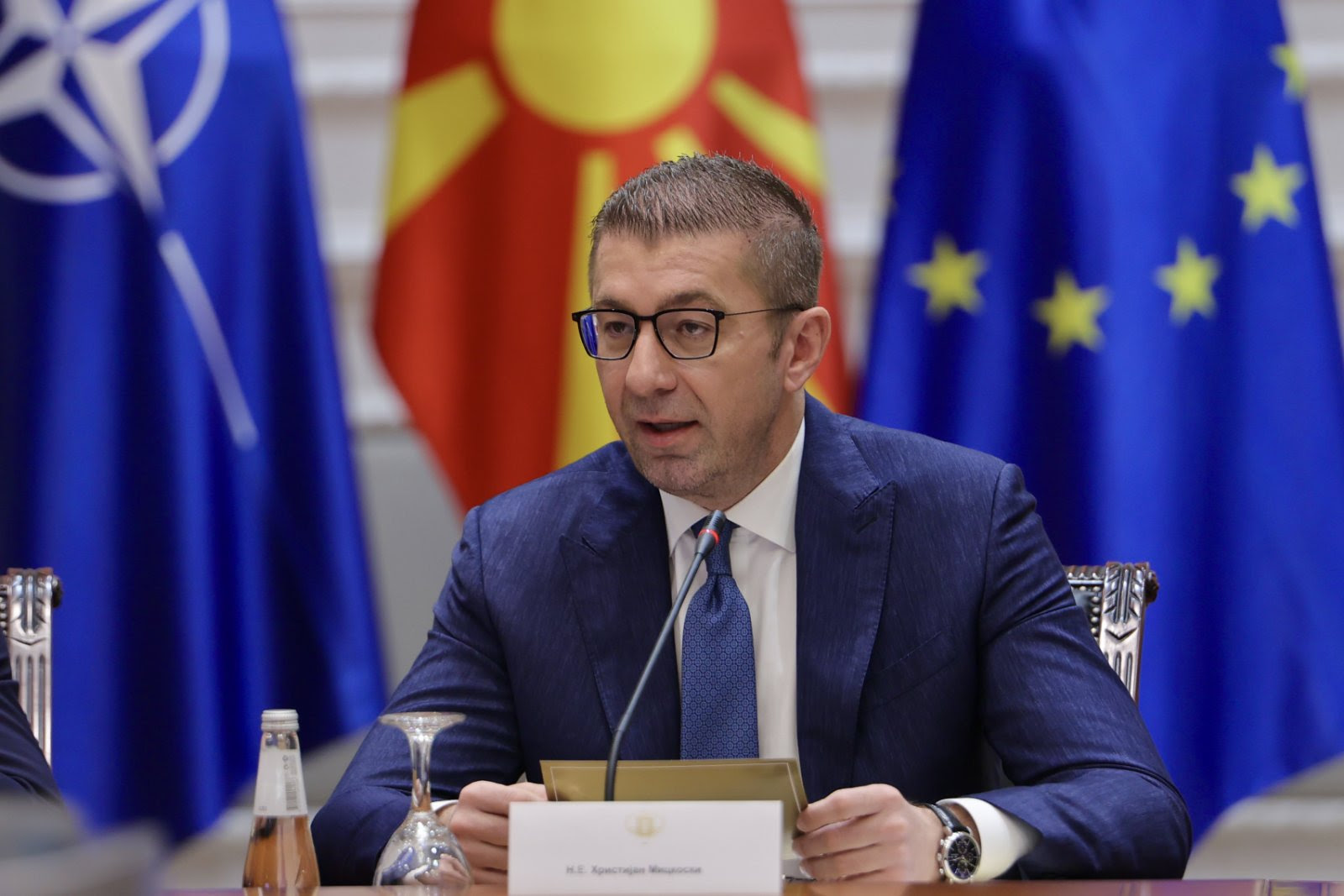 Kryeministri Mickoski  Urime 22 Nëntori  Dita e Alfabetit të Gjuhës Shqipe FOTO VIDEO 