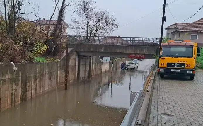 Reshjet e shiut, Komuna Tetovës merr masa për urën në lagjen Dardania
