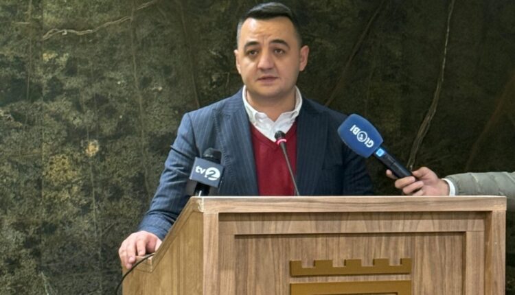 Valdet Xhaferi u zgjodh kryetar i Këshillit të Komunës së Gostivarit