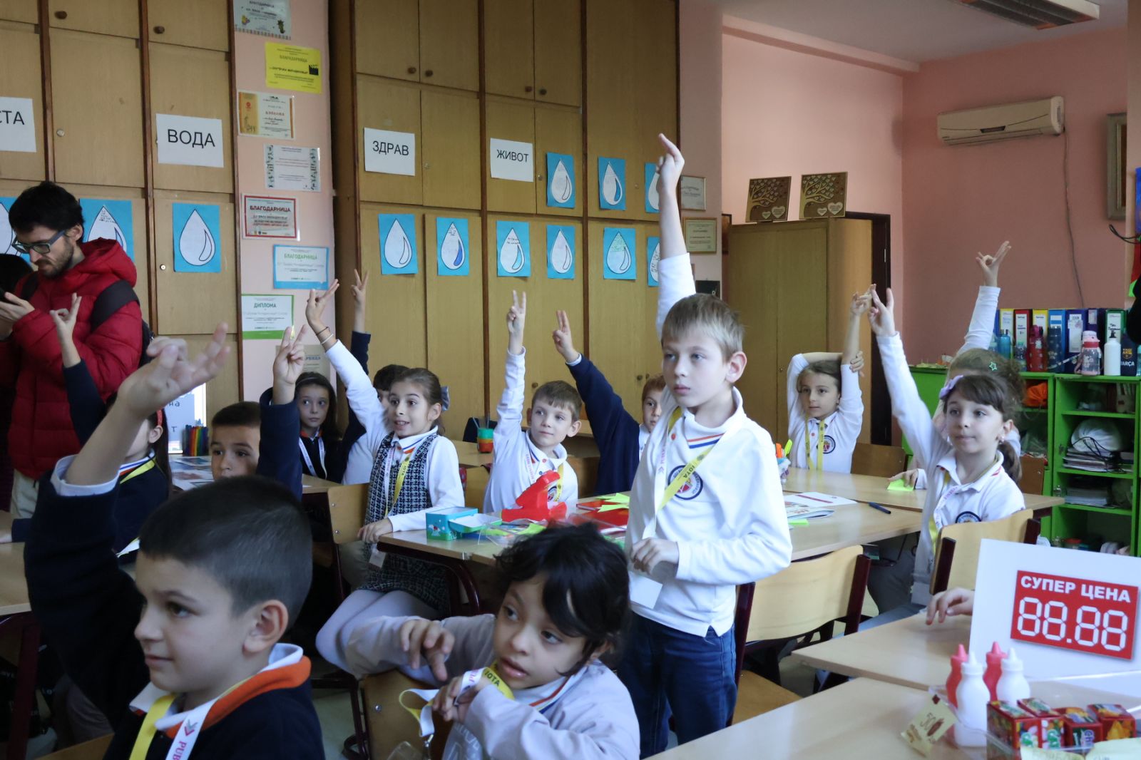 MASH dhe DAP nga Aerodromi filluan aktivitetet për përforcimin e edukimit financiar dhe tatimor të nxënësve të shkollave fillore dhe të mesme