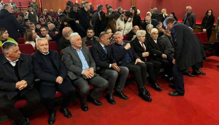 Akademia përkujtimore për komandantin Mujë Krasniqi, Ahmeti: Pashtriku u skuq nga gjaku i të rinjve tanë