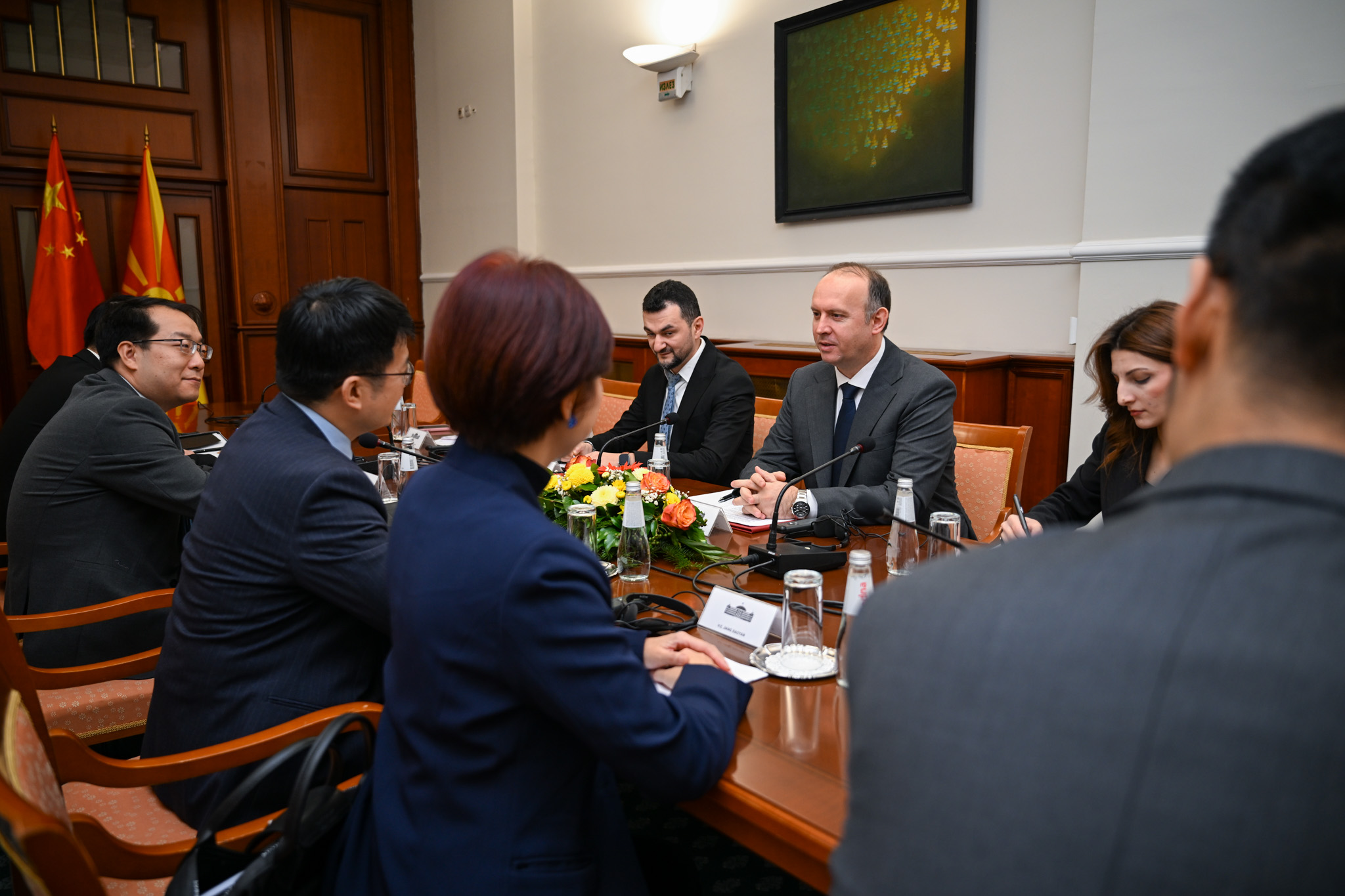 Takimi Gashi   Jian  Marrëdhëniet dypalëshe me Kinën në frymën e mirëkuptimit të ndërsjellë  respektit dhe bashkëpunimit konstruktiv