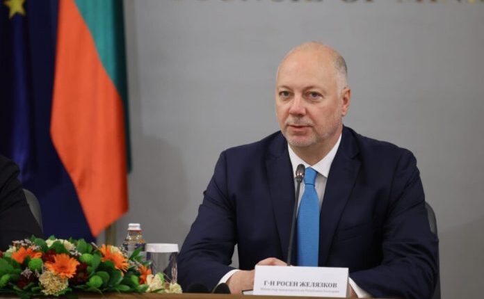 Dorëhiqet kryeministri bullgar pas protestave masive