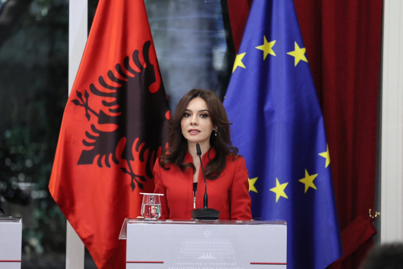 Ministrja për Europën dhe Punët e Jashtme  Elisa Spiropali qëndron për vizitë zyrtare në Shkup