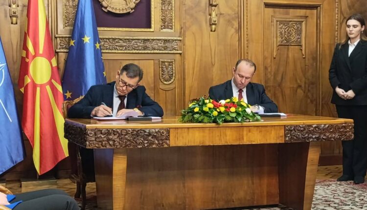 Në 31-vjetorin e UT-së nënshkruhet Marrëveshja Kolektive – një arritje e rëndësishme për punonjësit