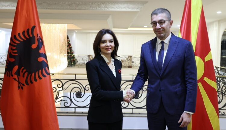 Mickoski-Spiropali: Duhet promovuar përpjekjet e përbashkëta drejt integrimeve evropiane