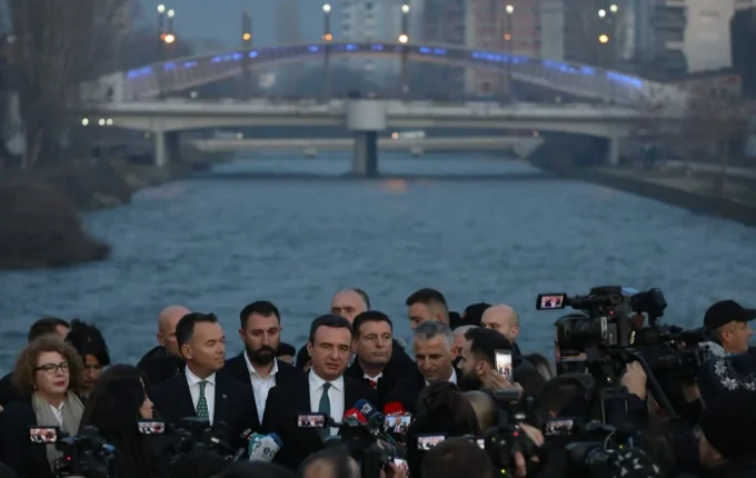 Veriu dhe jugu i Mitrovicës lidhen me urë të re