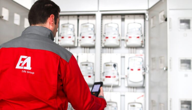 Elektrodistribuimi me lexim të përforcuar për festat