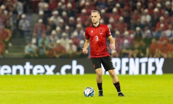 Mario Mitaj  fitues i çmimit  Zemra Kuq e Zi 