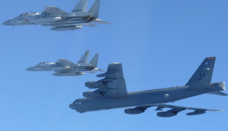 Përballë kërcënimit kinez, Japonia armatoset “gjer në dhëmbë”