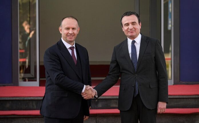 Kryeparlamentari Gashi përgëzon Kosovën dhe uron Kurtin për fitoren