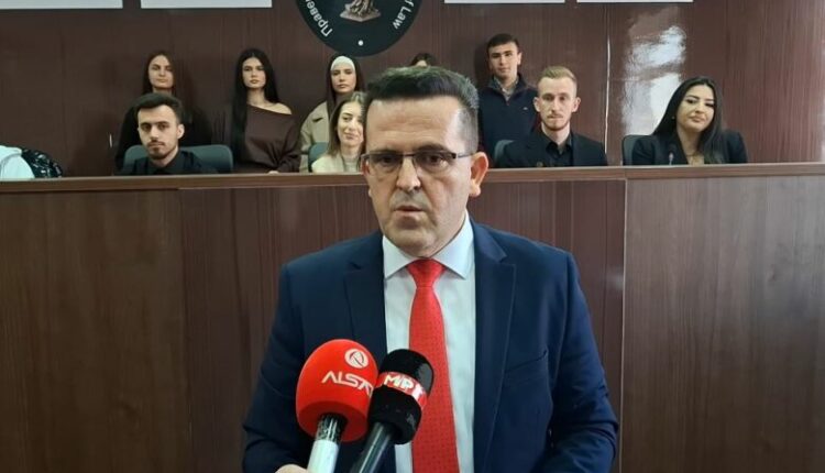 Selmani: Shqiptarët vazhdojnë të përballen me mungesë të shërbimeve cilësore nga institucionet