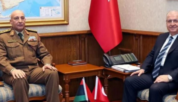 Shefi i ushtrisë së Libisë vritet në një aksident ajror në Turqi