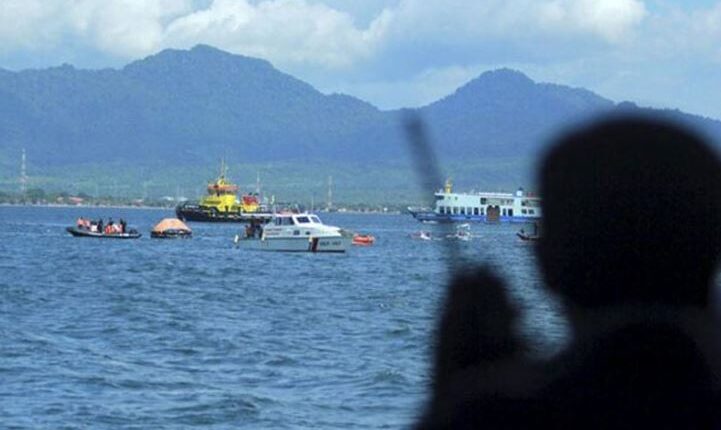 Përmbytet një anije në brigjet e Indonezisë, zhduket familja spanjolle me katër anëtarë