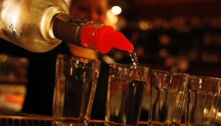 Kontrolle policore në Tetovë, një lokal u shërbente fëmijëve alkool