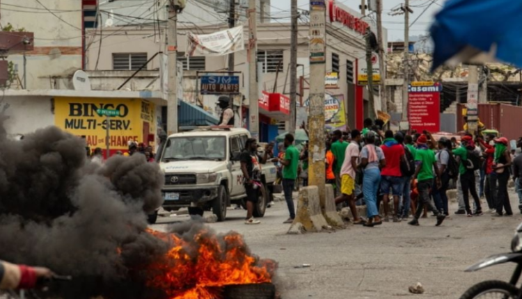 Pushtimi i Haitit nga bandat, 18 shtete do të dërgojnë 5500 trupa ushtarakë për t’i luftuar