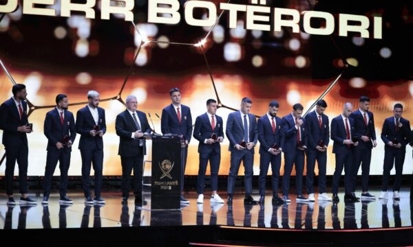 Futbollistët e kombëtares shqiptare nderohet nga FSHF ja me çmimin  Ëndërr Botërori 