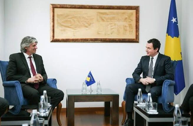 Ziadin Sela uron Kosovën dhe Albin Kurtin për procesin zgjedhor dhe fitoren e Vetëvendosjes