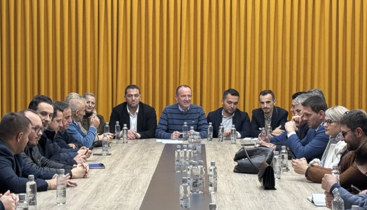 ASH-Taravari mbështet protestën e UÇK-së në Shkup