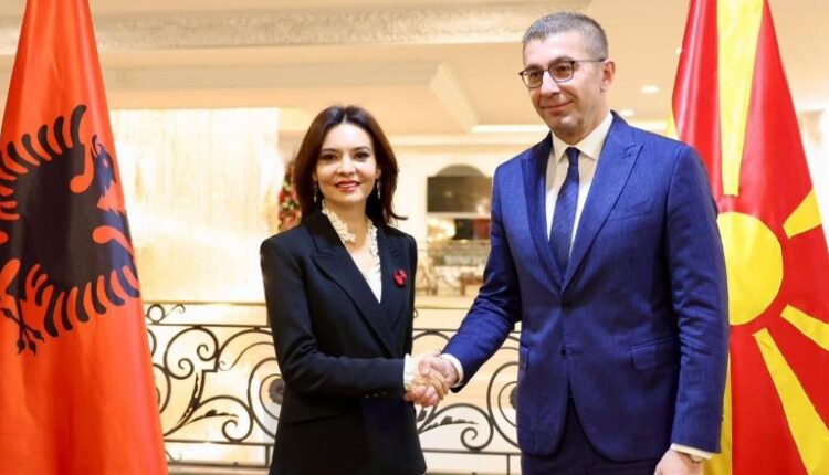 Spiropali takohet me Mickoskin: Faktori shqiptar në Maqedoni komunitet shtetformues, nxitës i rëndësishëm i proceseve eurointegruese